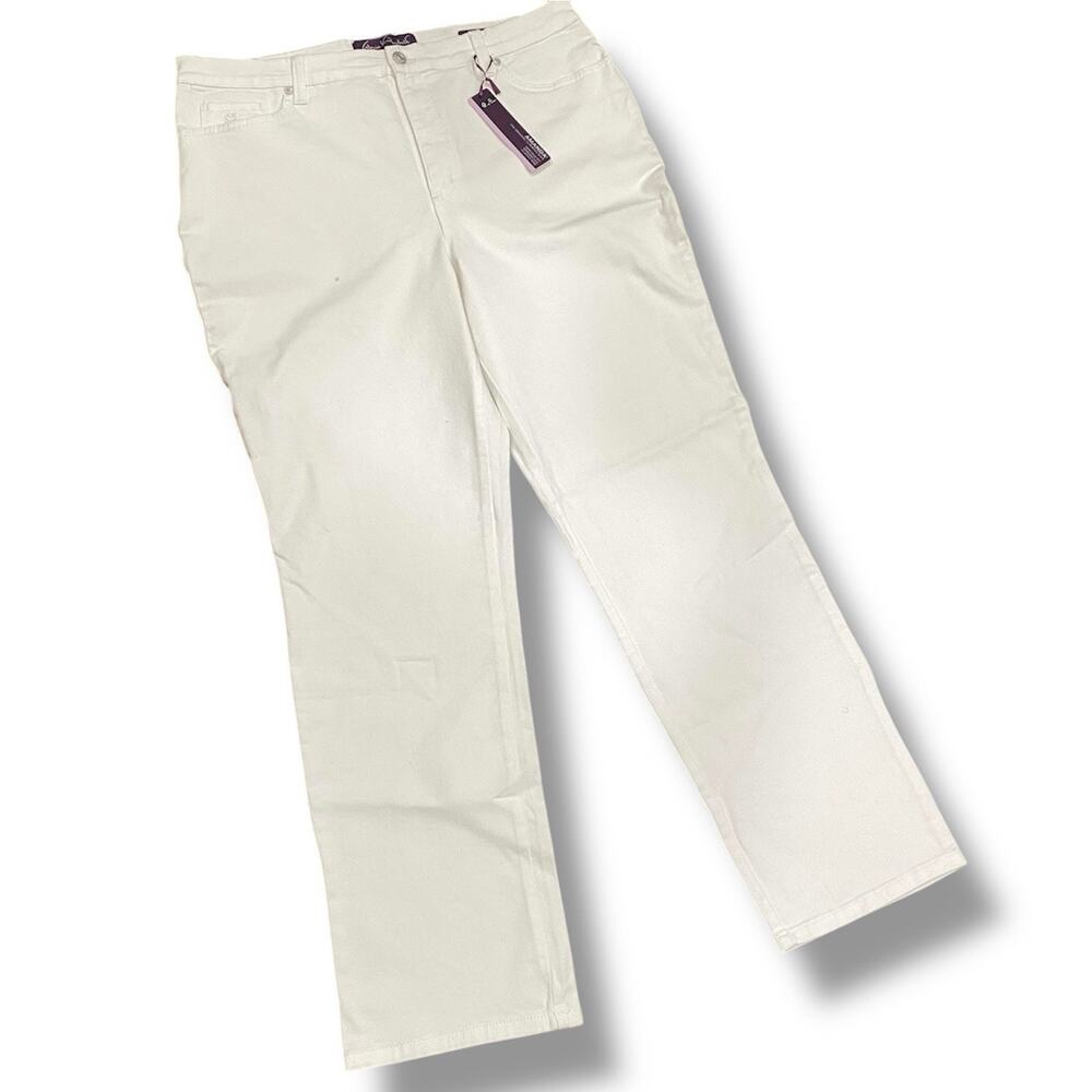 Gloria Vanderbilt Amanda Jeans Size 16 Average White High Rise Tapered Leg